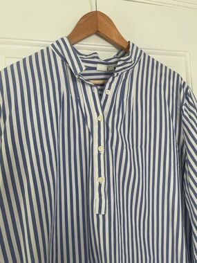 Gap cotton blue and white striped tunic (XL)